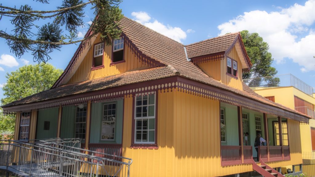 casa de madeira antiga